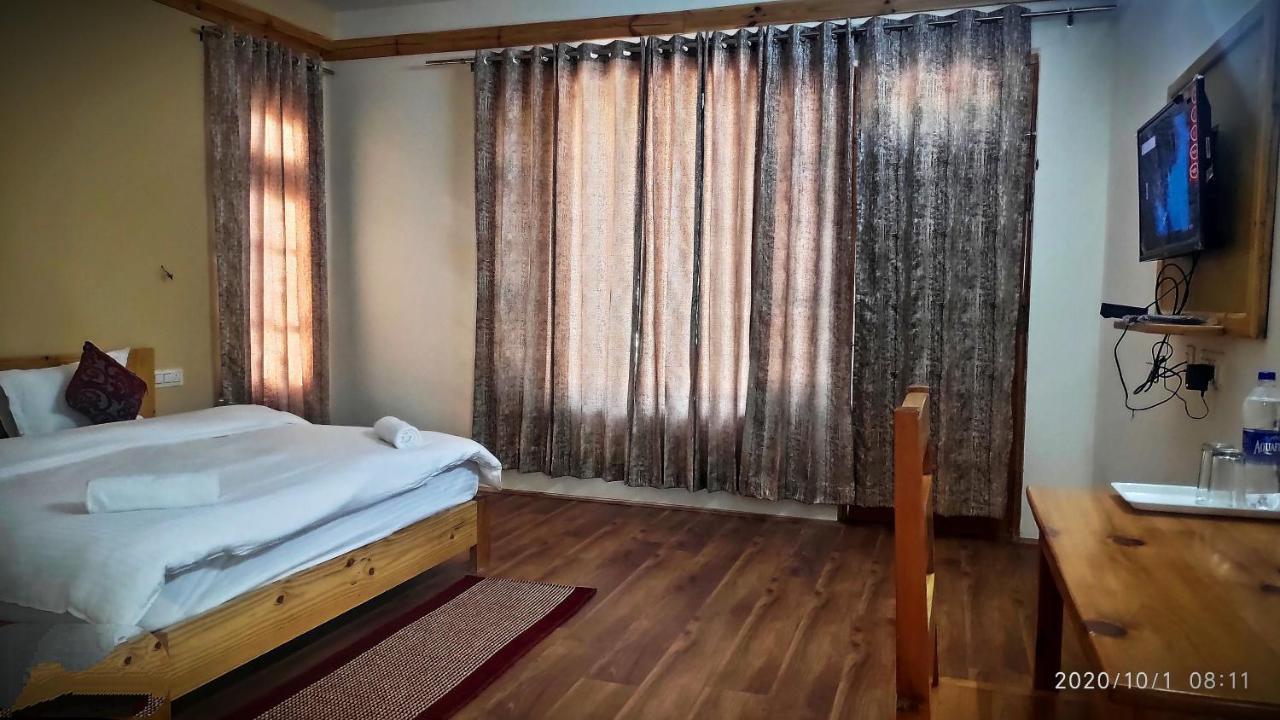 Tirthan Grand Riverside Banjar Luaran gambar