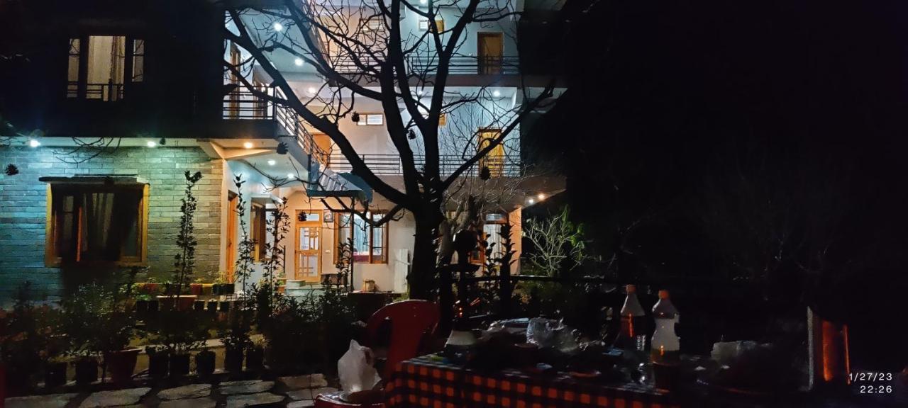 Tirthan Grand Riverside Banjar Luaran gambar